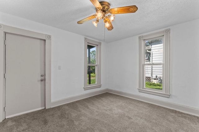 1827-1829 Saint Anthony Avenue, Saint Paul, MN 55104