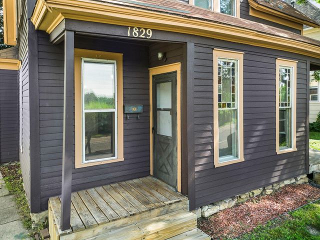 1827-1829 Saint Anthony Avenue, Saint Paul, MN 55104