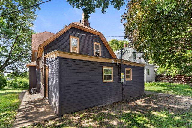1827-1829 Saint Anthony Avenue, Saint Paul, MN 55104