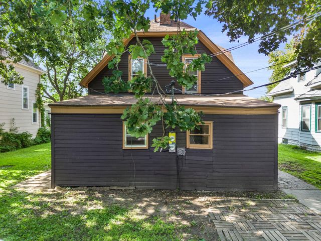 1827-1829 Saint Anthony Avenue, Saint Paul, MN 55104