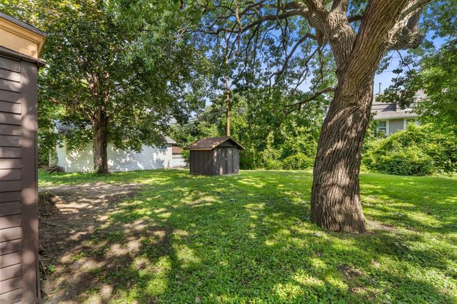 1827-1829 Saint Anthony Avenue, Saint Paul, MN 55104