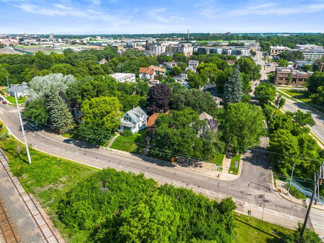 1827-1829 Saint Anthony Avenue, Saint Paul, MN 55104