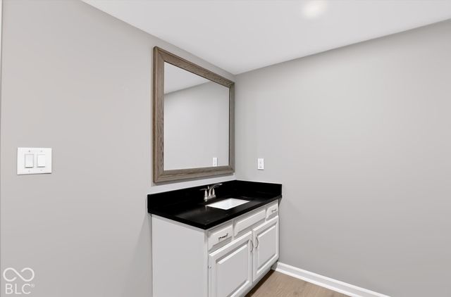 1415 E Castle Avenue, Indianapolis, IN 46227
