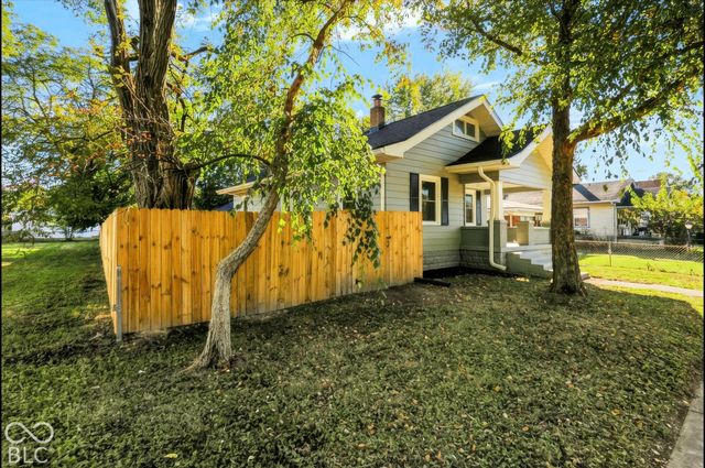 1415 E Castle Avenue, Indianapolis, IN 46227