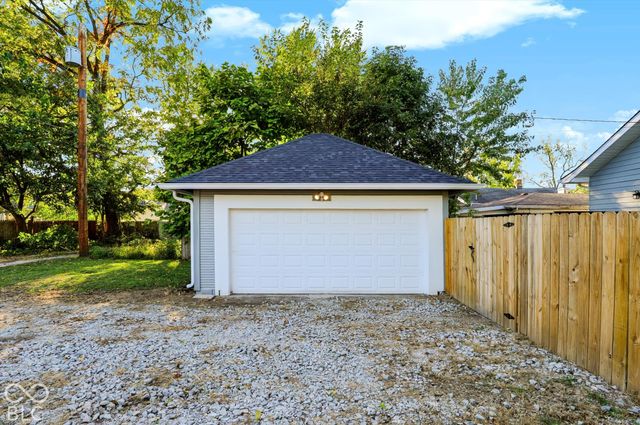 1415 E Castle Avenue, Indianapolis, IN 46227