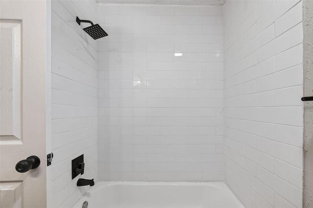 7437 Bywood Street, Houston, TX 77028