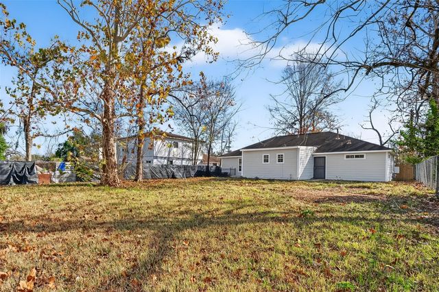 7437 Bywood Street, Houston, TX 77028