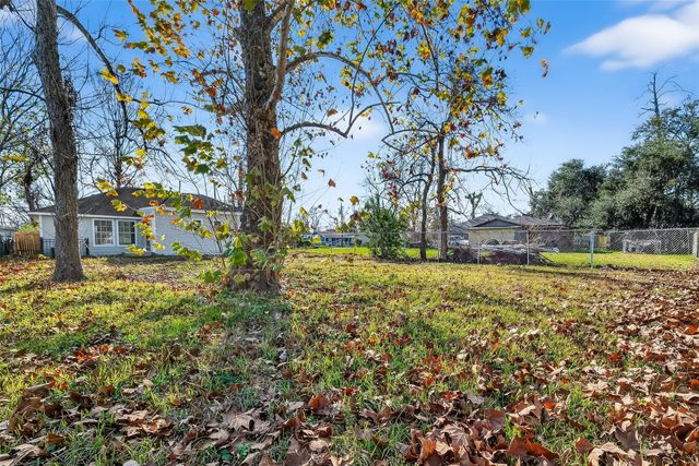 7437 Bywood Street, Houston, TX 77028