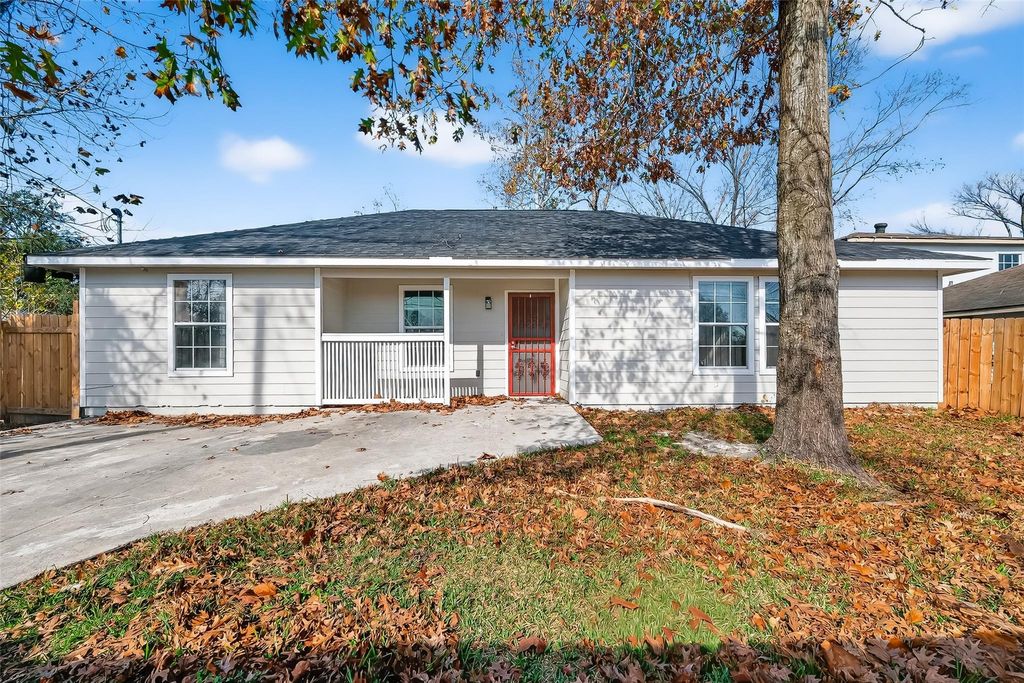 7437 Bywood Street, Houston, TX 77028