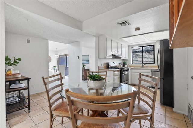 64 59th Place, Long Beach, CA 90803