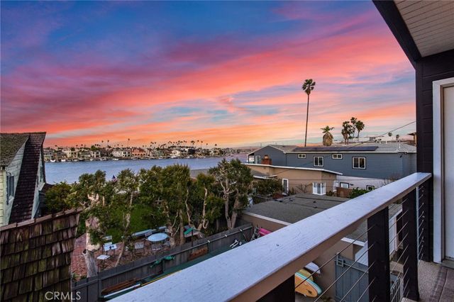 64 59th Place, Long Beach, CA 90803
