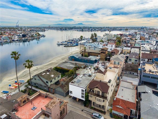 64 59th Place, Long Beach, CA 90803