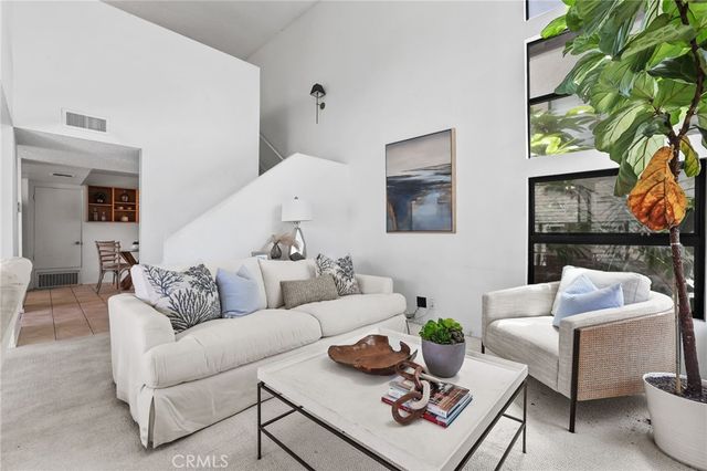 64 59th Place, Long Beach, CA 90803