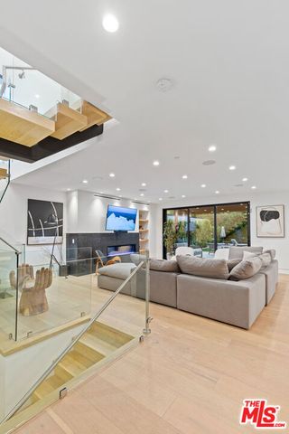 731 N Curson Avenue, Los Angeles, CA 90046