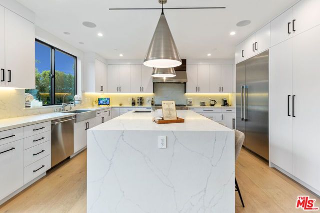 731 N Curson Avenue, Los Angeles, CA 90046