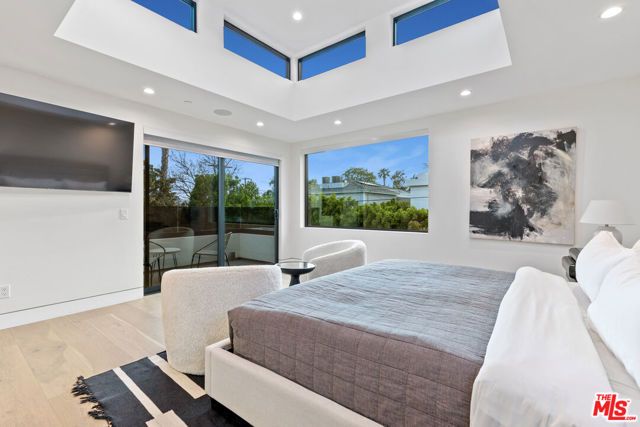 731 N Curson Avenue, Los Angeles, CA 90046