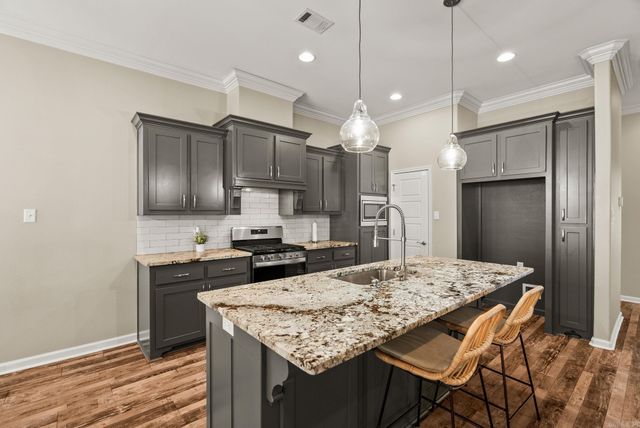 1804 Maple Ridge, Benton, AR 72019