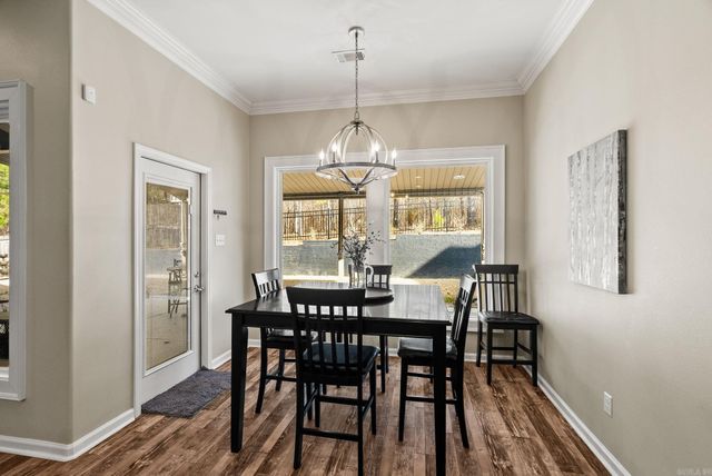 1804 Maple Ridge, Benton, AR 72019