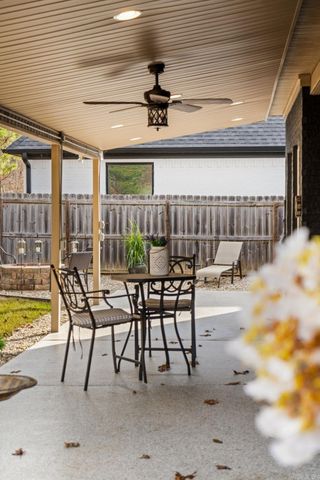 1804 Maple Ridge, Benton, AR 72019