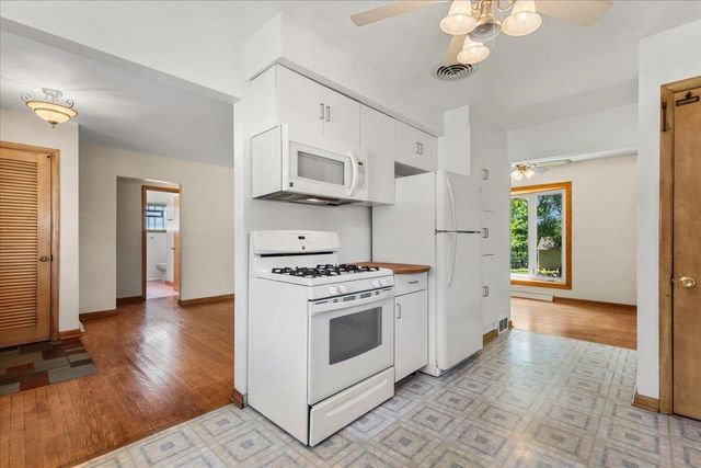 W174N9787 Wendy LANE, Germantown, WI 53022