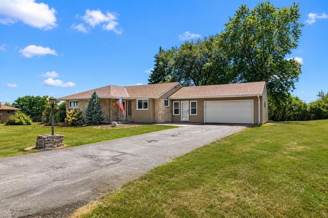 W174N9787 Wendy LANE, Germantown, WI 53022