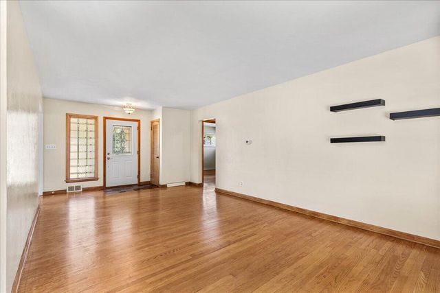 W174N9787 Wendy LANE, Germantown, WI 53022