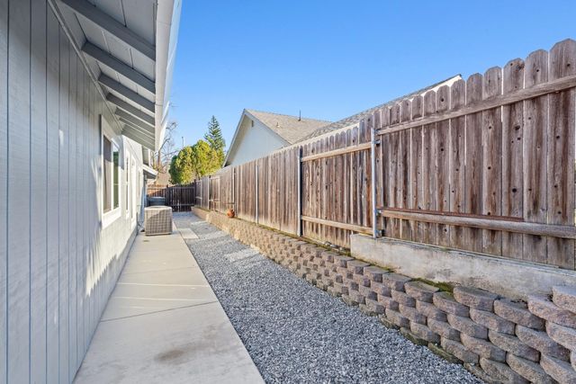 1333 Stonebridge Way, Roseville, CA 95661