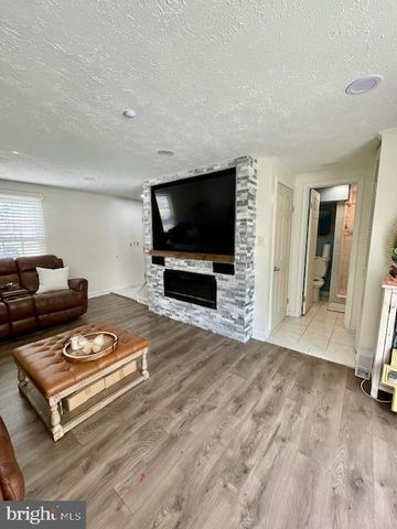 704 PRITCHARD LN, Upper Marlboro, MD 20774