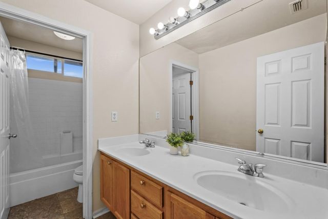 5071 Moorcroft Circle, Stockton, CA 95206