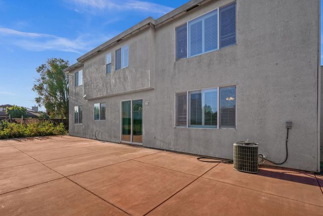 5071 Moorcroft Circle, Stockton, CA 95206