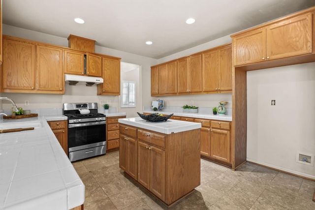 5071 Moorcroft Circle, Stockton, CA 95206