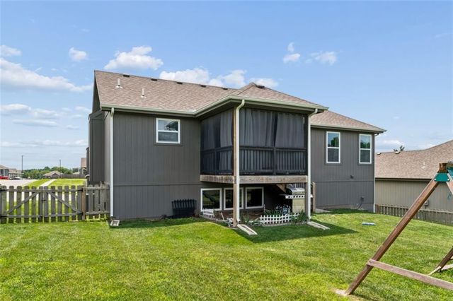 1700 Chestnut Street, Kearney, MO 64060