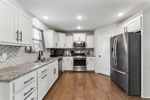 1700 Chestnut Street, Kearney, MO 64060