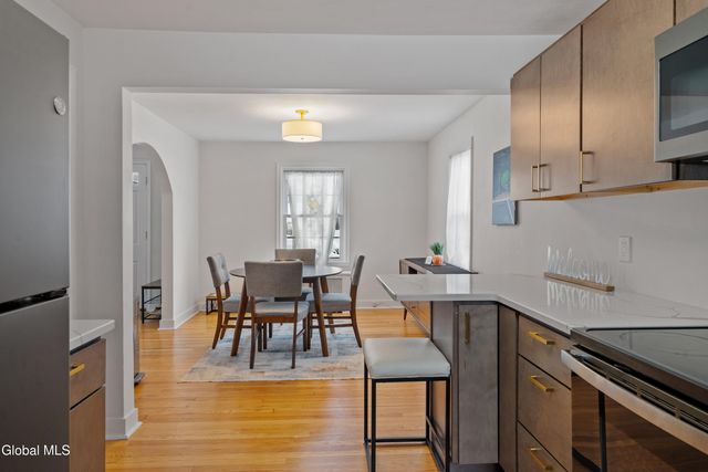 2011 Robinwood Avenue, Rotterdam, NY 12306