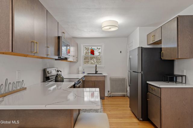 2011 Robinwood Avenue, Rotterdam, NY 12306