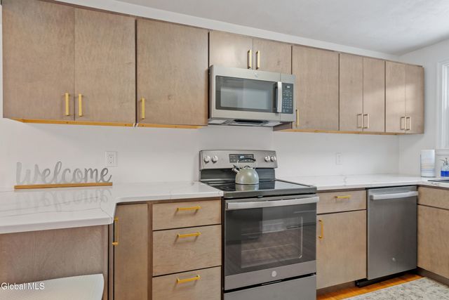 2011 Robinwood Avenue, Rotterdam, NY 12306