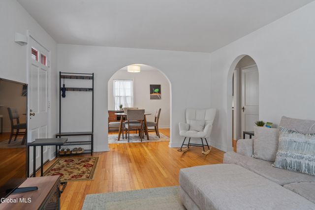 2011 Robinwood Avenue, Rotterdam, NY 12306