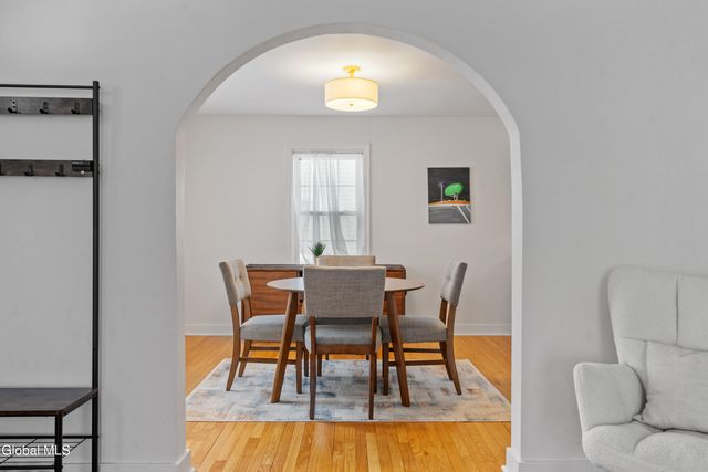 2011 Robinwood Avenue, Rotterdam, NY 12306