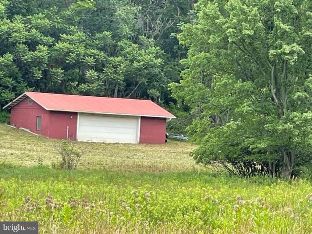 4790 STIEGEL PIKE, Newmanstown, PA 17073