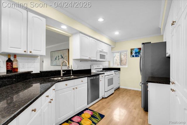 4360 Sherwood Road, Brandon Charter Township, MI 48462