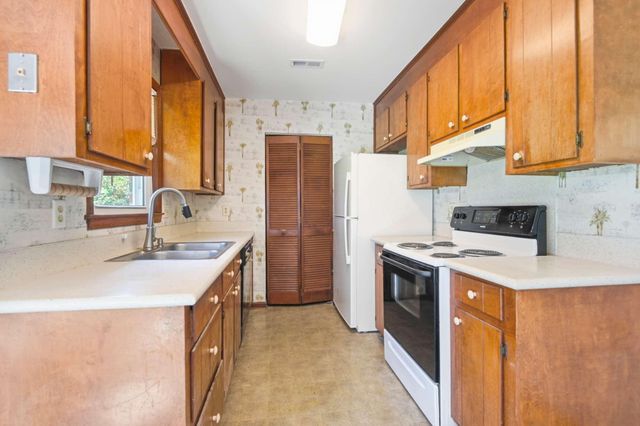 617 Longleaf Road, Summerville, SC 29486