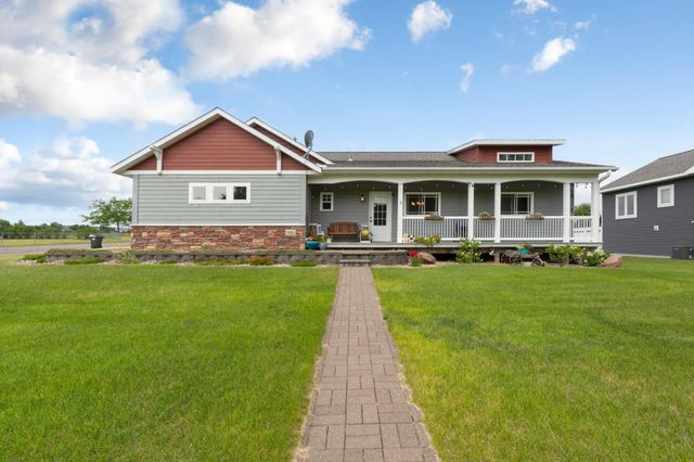 1700 Wood Duck Street, Saint Peter, MN 56082