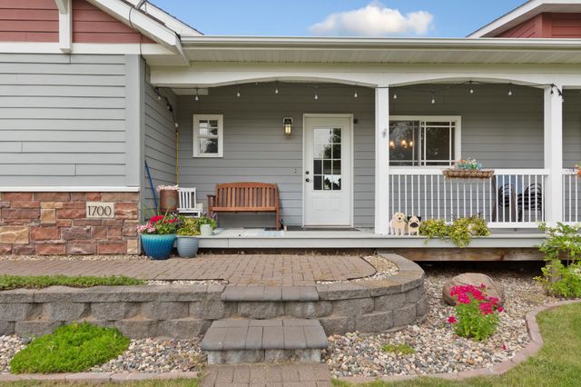 1700 Wood Duck Street, Saint Peter, MN 56082