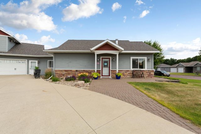 1700 Wood Duck Street, Saint Peter, MN 56082