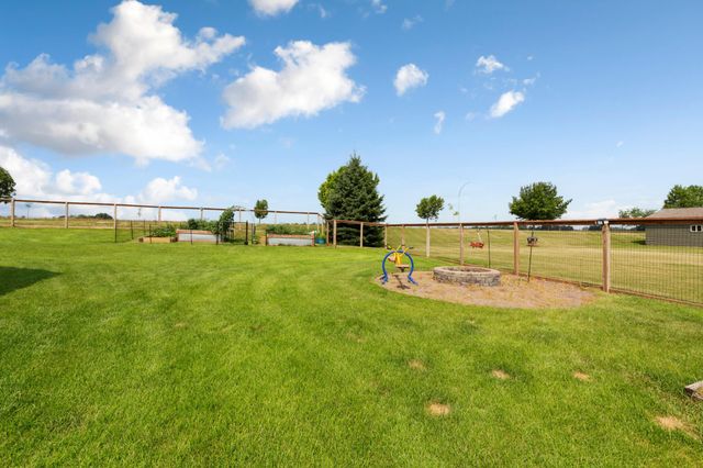 1700 Wood Duck Street, Saint Peter, MN 56082