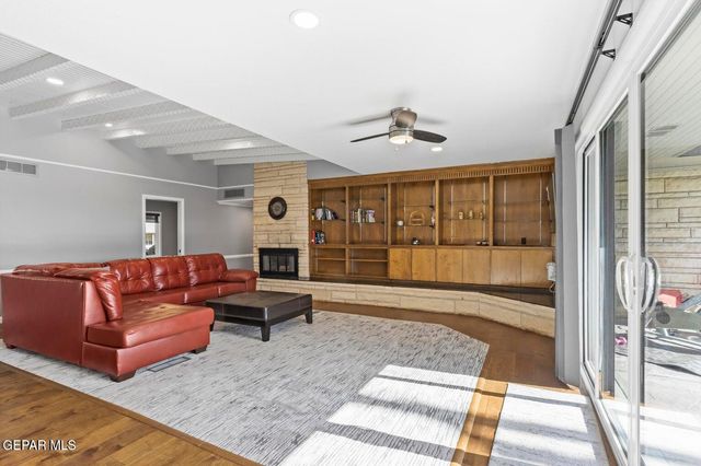 409 SPRINGHILL Circle, El Paso, TX 79912
