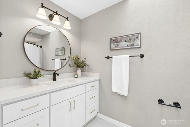 26100 SE 225th Place, Maple Valley, WA 98038