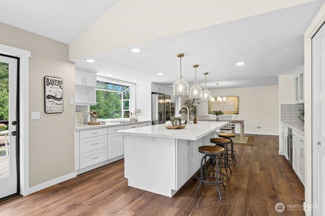 26100 SE 225th Place, Maple Valley, WA 98038