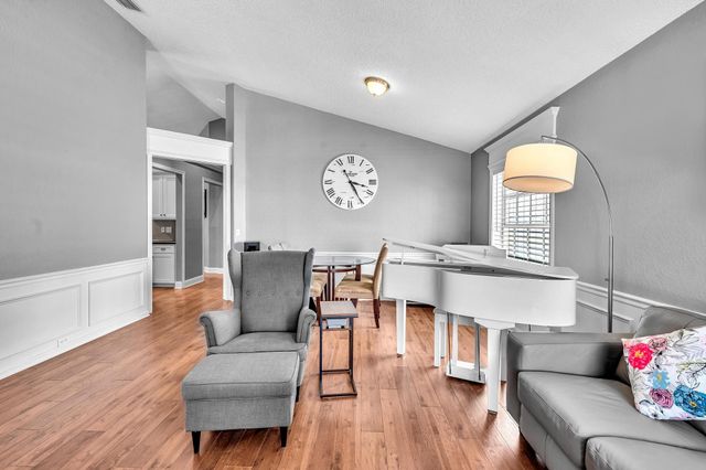 5837 N Plum Bay Pkwy, Tamarac, FL 33321
