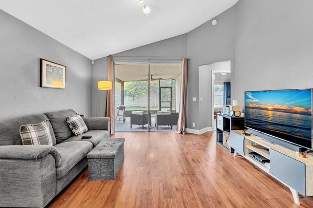 5837 N Plum Bay Pkwy, Tamarac, FL 33321